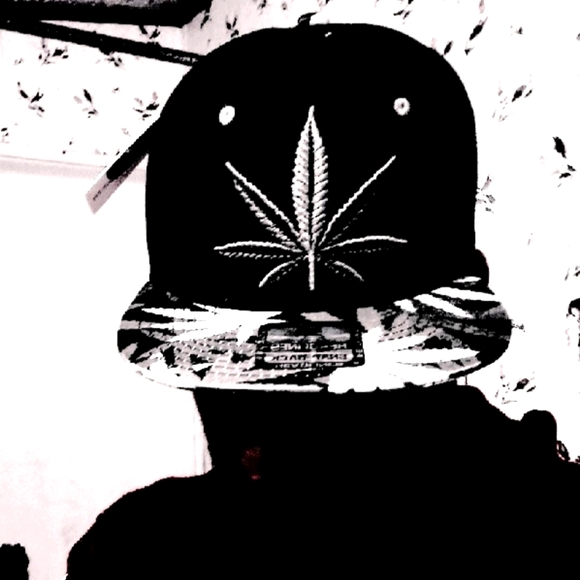 Meet your Posher, Chris - Picture 11 of 16